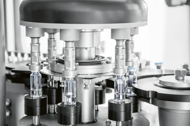 Automatic bottle capping machines