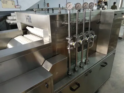 Linear tunnel type bottle washing machine